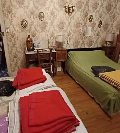 Quarto em Acomodações Particulares Chez Virginie *