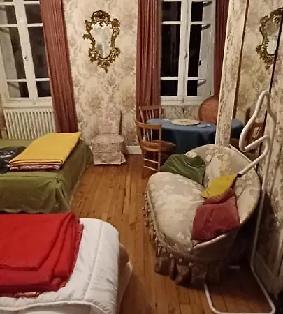 Chez Virginie Quarto em Acomodações Particulares