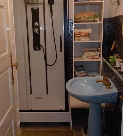 Chez Virginie Quarto em Acomodações Particulares *